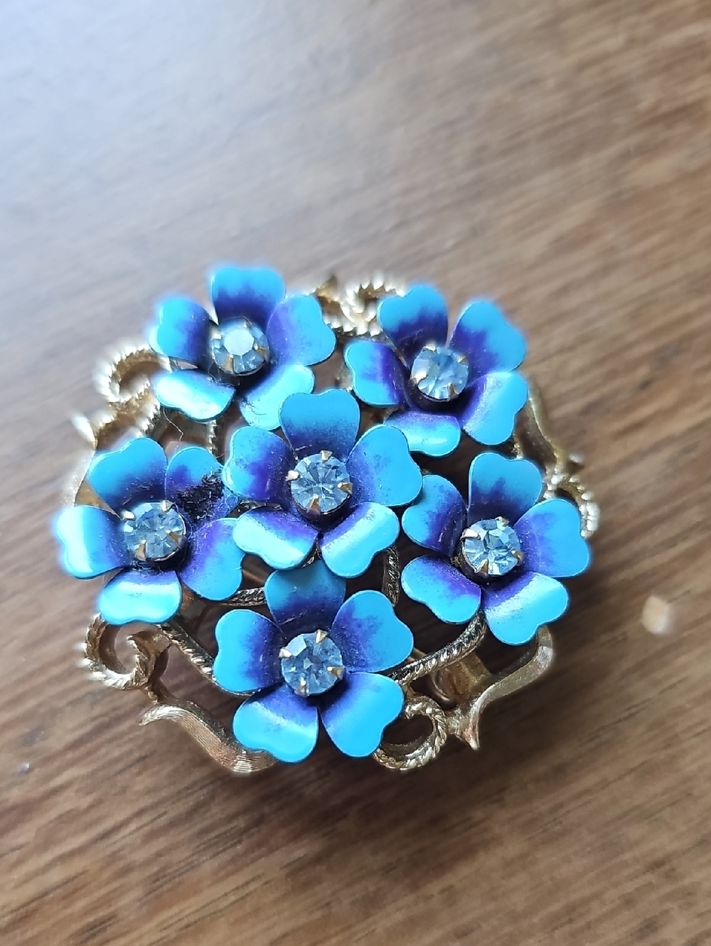 EUC Beautiful Vintage Avon Blue Floral Crystal Cluster Brooch With Pendant Loop